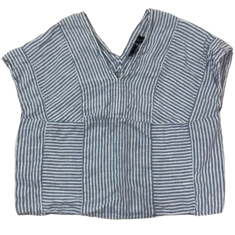 Tahari blue striped v neck top. Size Large